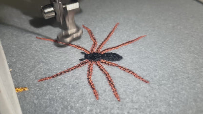 Realistische braune Einsiedlerspinne