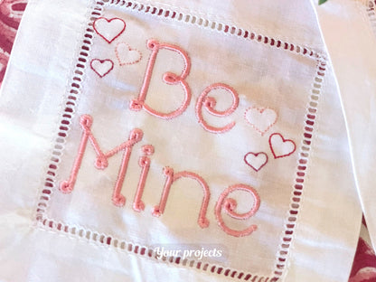 Mini Hearts Outline